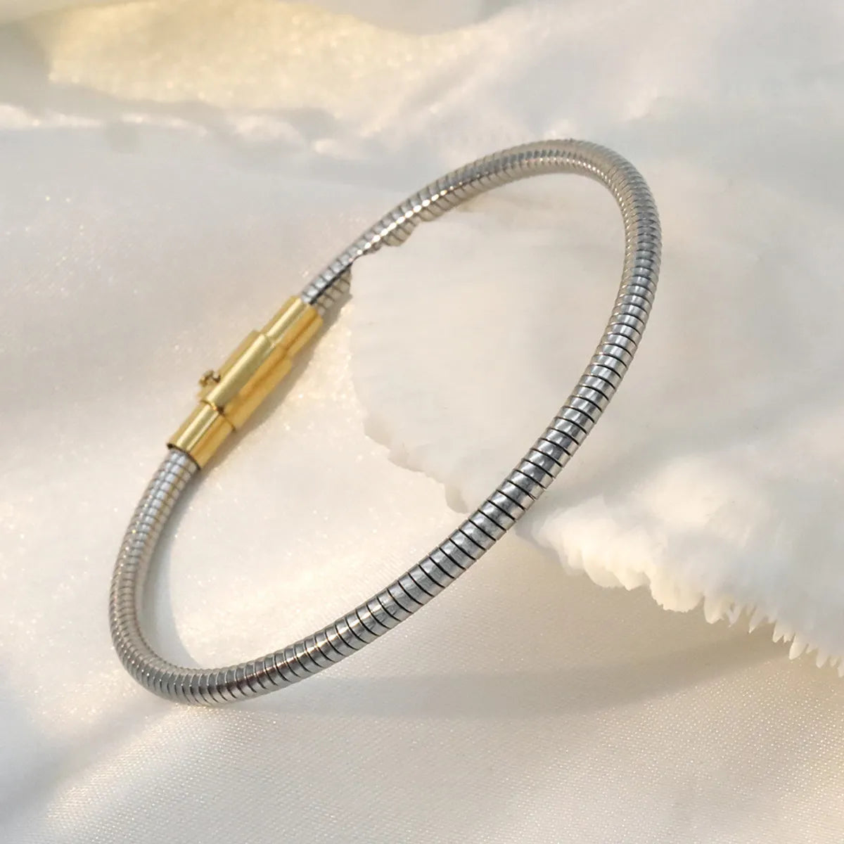 IG Style Simple Style Solid Color Titanium Steel 18K Gold Plated Bangle In Bulk