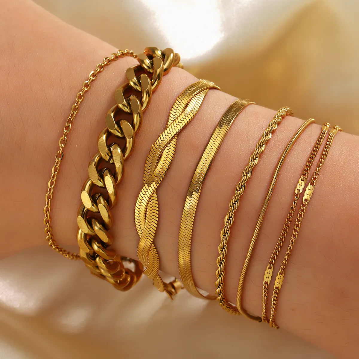 IG Style Simple Style Twist 304 Stainless Steel 18K Gold Plated Bracelets In Bulk