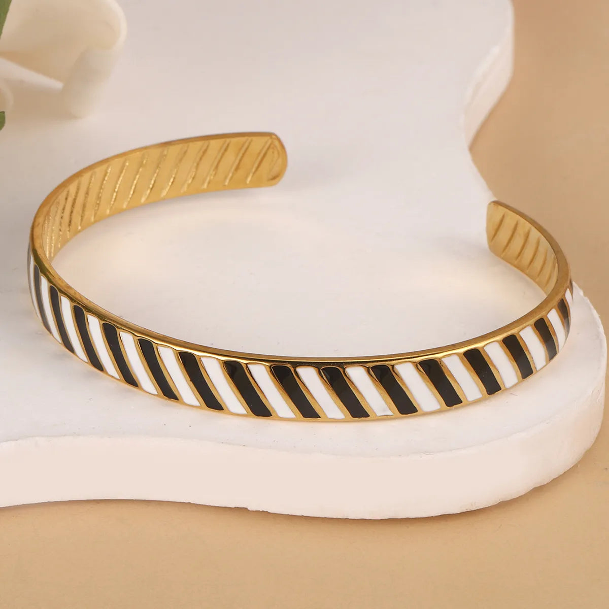 IG Style Stripe 304 Stainless Steel 14K Gold Plated Women'S Bangle