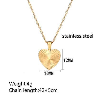 Ig Style Sweet Heart Shape Stainless Steel Plating Carving 18k Gold Plated Pendant Necklace