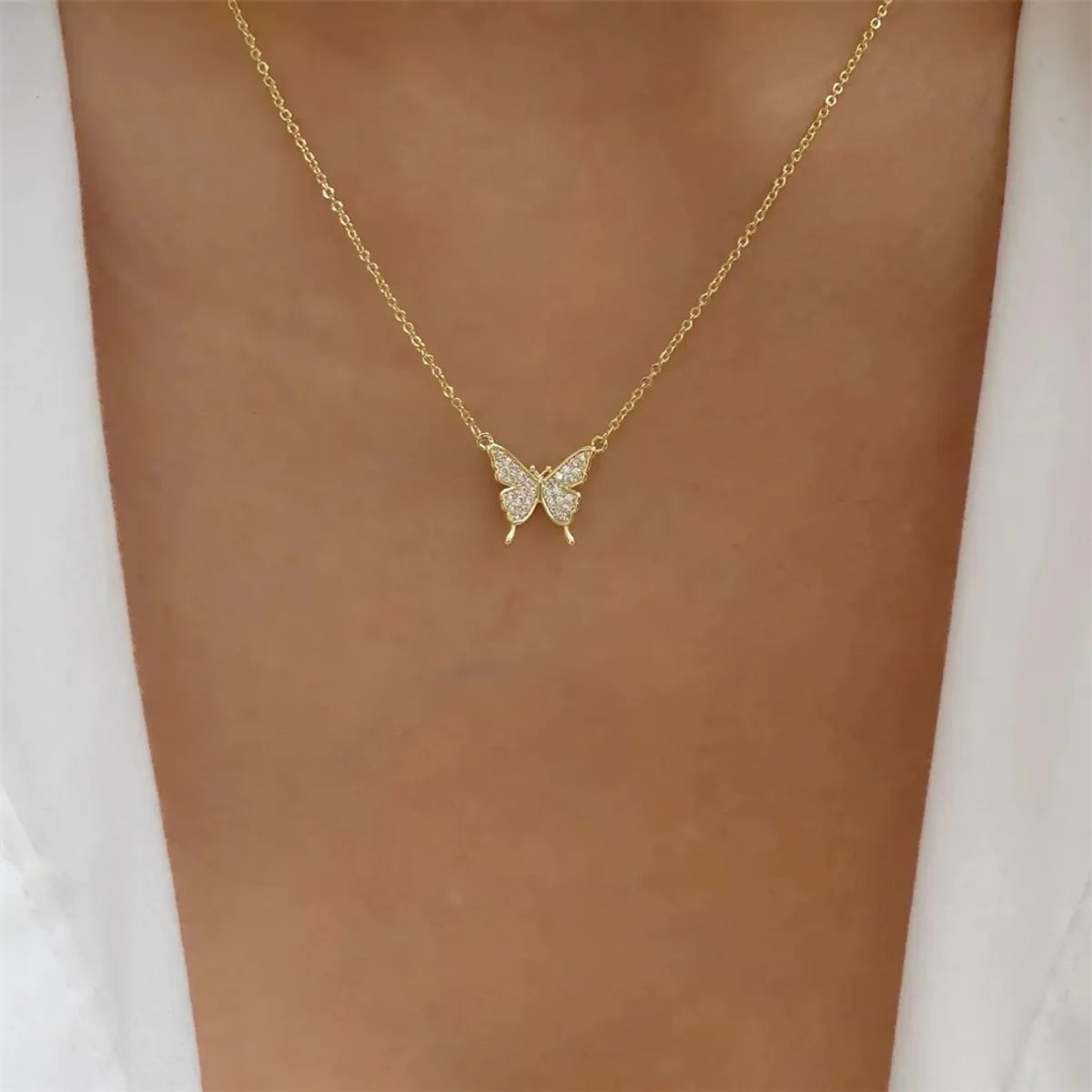 IG Style Sweet Shiny Butterfly Rhinestones Alloy Iron Wholesale Necklace