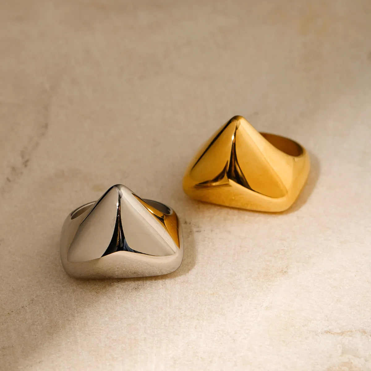 Ig Style Triangle Stainless Steel Plating 18k Gold Plated Rings