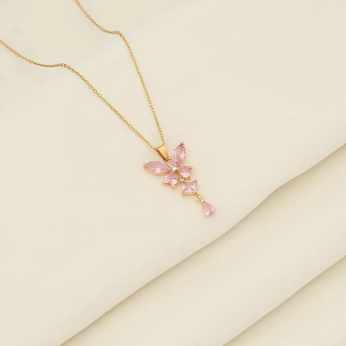 Wholesale IG Style Wedding Romantic Butterfly Stainless Steel Copper Plating Inlay 18K Gold Plated Glass Pendant Necklace