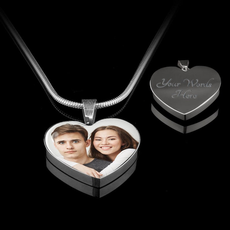 Custom Photo Necklace - Heart Pendant Picture Necklace - Unique Personalized Gift for Her - Gift for Wife - Personalized Engraving Necklace