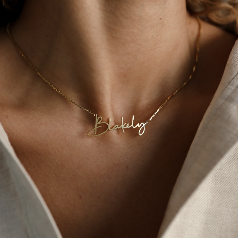 Customized Gold Name Necklace with Box Chain