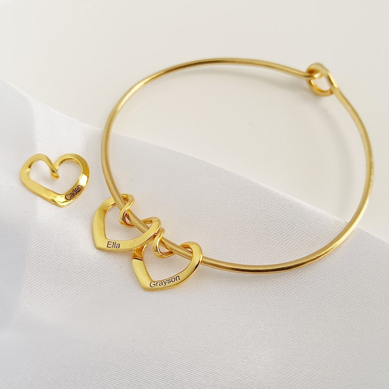 Custom Bangle Bracelet With Heart Shape•Mother Bracelet•Custom Engraved Heart•Personalized Name Bracelet