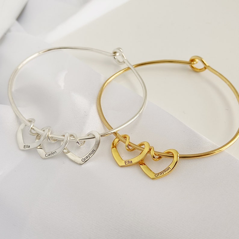 Custom Bangle Bracelet With Heart Shape•Mother Bracelet•Custom Engraved Heart•Personalized Name Bracelet