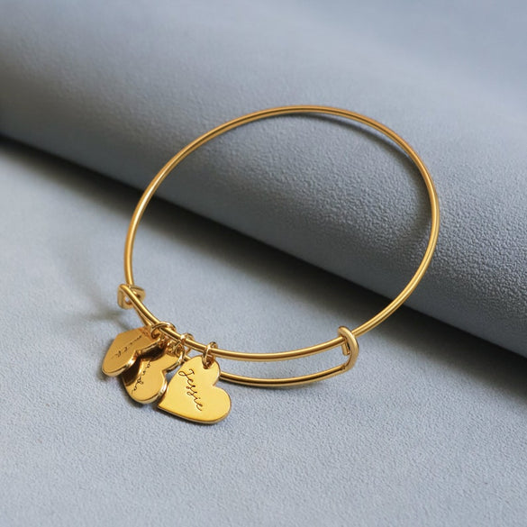 Custom Bangle Bracelet With Heart, Engraved Heart Bracelet, Personalized Name Bracelet, Mother Bracelet with Kids Name, Minimalist Jewellery