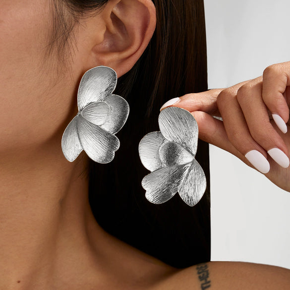 Ins Style Metal Leaf And Flower Pleated Earrings With Electroplating Design For Women