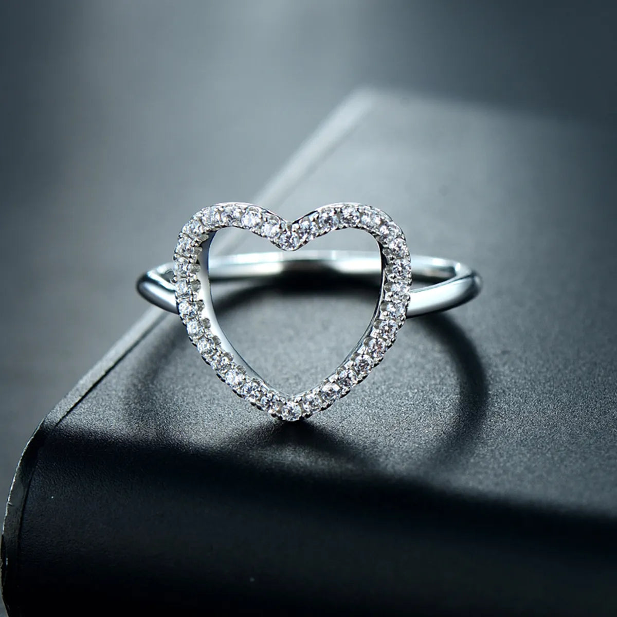 Ins Style Simple Style Shiny Heart Shape Sterling Silver Plating Inlay Zircon Rhodium Plated Rings