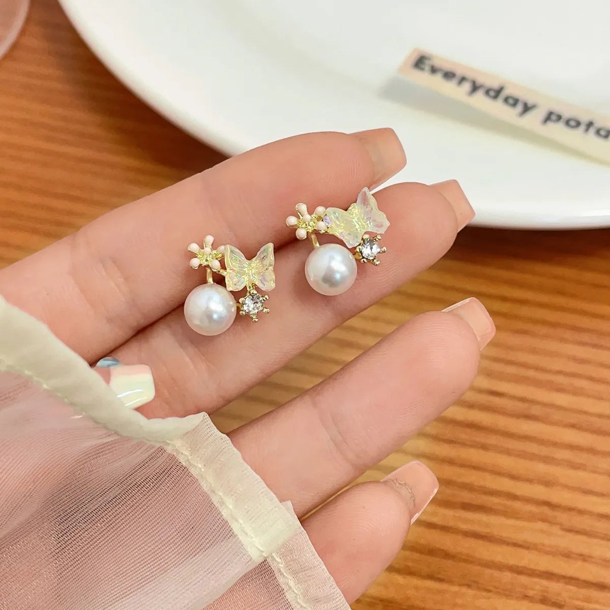 Ins Style Sweet Heart Shape Flower Butterfly Alloy Enamel Plating Inlay Rhinestones Pearl Women'S Drop Earrings Ear Studs