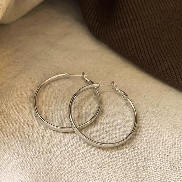 Iron Round Statement Earrings With Electroplated Finish Exaggerated Minimalist Cool Style Fashion Jewelry Wholesale