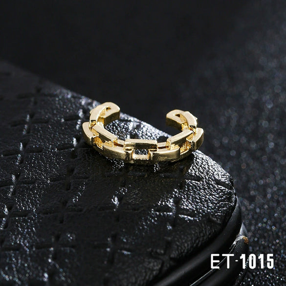 Irregular Geometric Metal Ear Cuff Clip Earring Set With Electroplated Finish And Artificial Gem Inlay Minimalist Unisex Jewelry