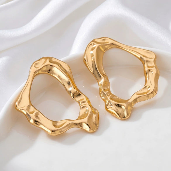 Irregular Liquid Metal Spiral Pleated Stud Earrings Electroplated Alloy Geometric Minimalist Jewelry With Stainless Steel Posts For Women