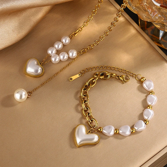 Irregular Pearl Mixed Chain Heartshaped Pendant Bracelet Necklace In French Retro Style With Stainless Steel And Imitation Pearls Electroplated