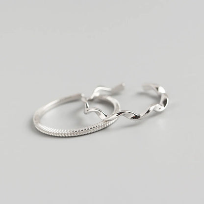 Japanese And Korean Style S925 Sterling Silver Ins Style Geometric Twisted Mobius Very Simple And Fine Little Finger Ring All-Match Silver Ring Bracelet