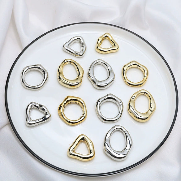 Jewelry Accessories Retro Simple Wind Design Wave Pattern Hollow Geometric Electroplated Handmade