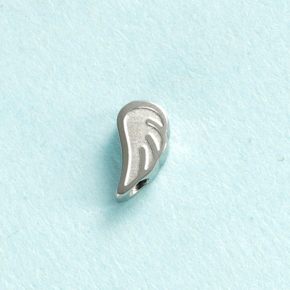 Jewelry Accessories Stainless Steel Angel Wings Pendant With Wave Pattern And Electroplating Treatment