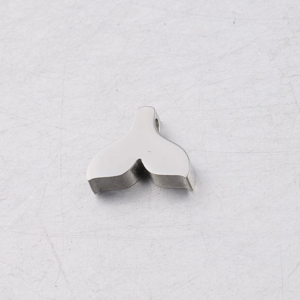 Jewelry Accessories Titanium Steel Fish Tail Bead Pendant With Mirror Finish Polishing