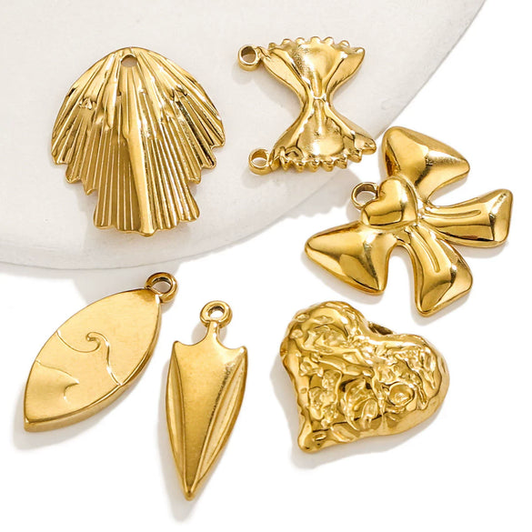 Jewelry Accessories Titanium Steel Pleated Fan Shaped Geometric Pendant With Eight Eyes Pattern And Electroplating Treatment