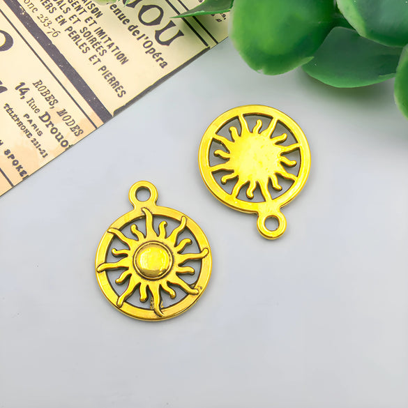 Jewelry Accessories Zinc Alloy Pendant Retro Antique Style Electroplated With Sun Moon Star Pattern