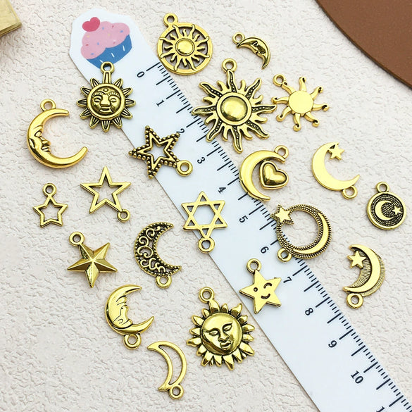 Jewelry Accessories Zinc Alloy Pendant Retro Antique Style Electroplated With Sun Moon Star Pattern