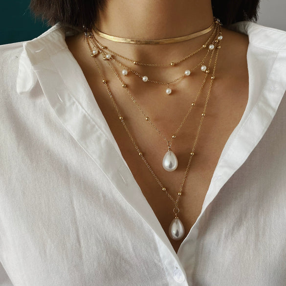 Jewelry Alloy Exaggerated Portrait Coin Multielement Retro Relief Flower Plate Imitation Pearl Geometric Ochain Electroplated Necklace For Women