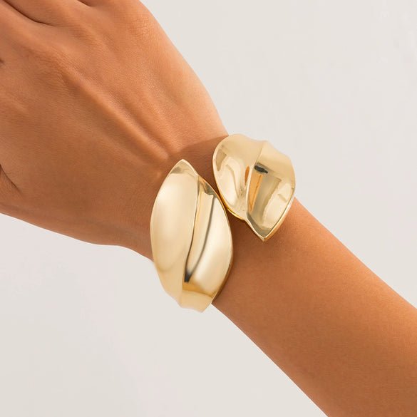 Jewelry Alloy Light Luxury Round Irregular Metallic Drop Bracelet Electroplating