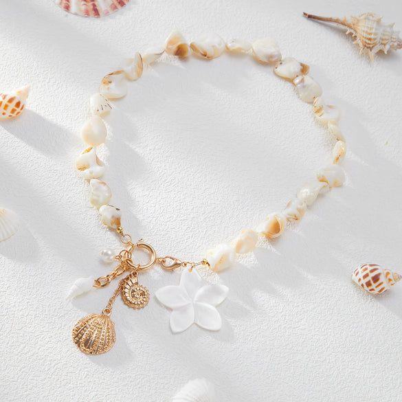 Jewelry Alloy Shell Imitation Pearl Plastic Flower Geometric Pendant Clavicle Chain Electroplated Vacation Minimalist Style