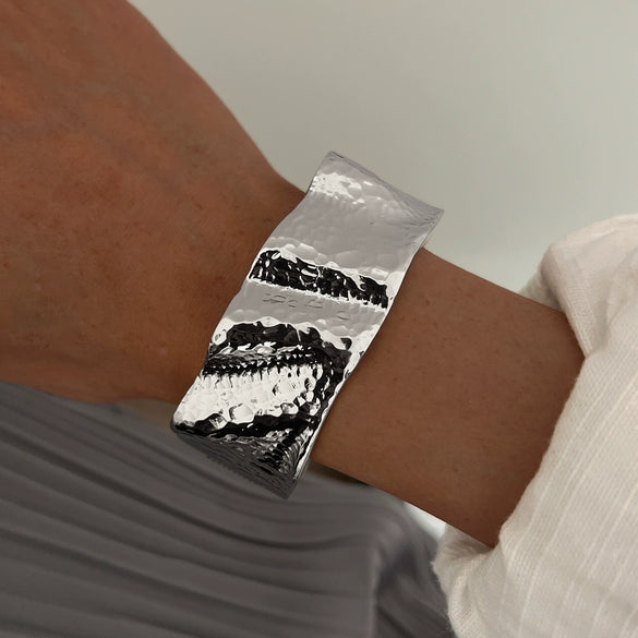 Jewelry Alloy Smooth Hammer Bracelet Exaggerated Hiphop Style Electroplated