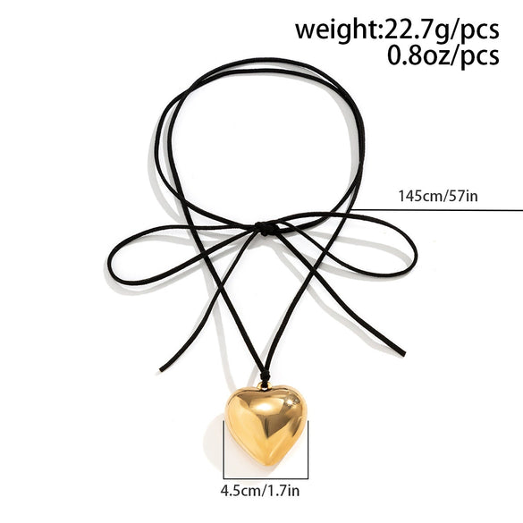 Jewelry Alloy Velvet Belt Geometric Heartshaped Pendant Necklace With Electroplating Treatment