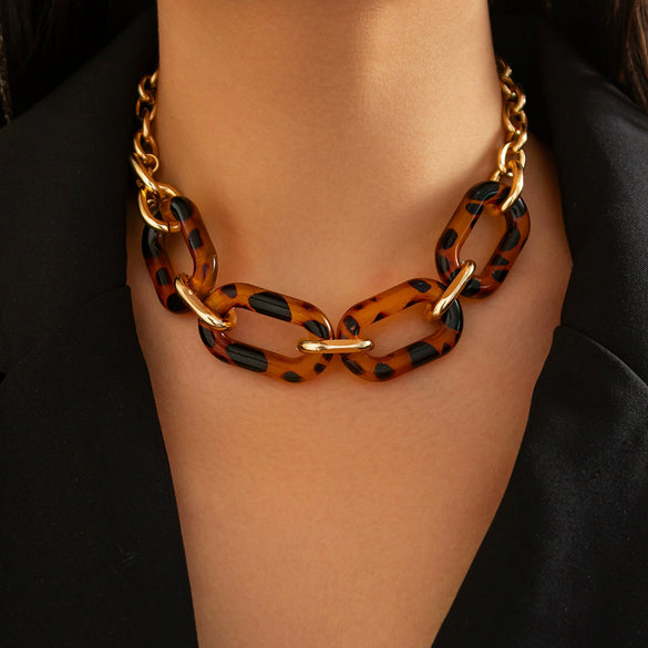 Jewelry Aluminum Chain And Acrylic Geometric Irregular Leopard Buckle Clavicle Chain Electroplated For Women Highend