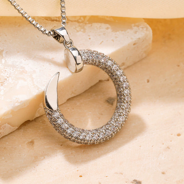 Jewelry Copper Box Chain Necklace With Ushape Geometric Pattern And Diamond Design For Women