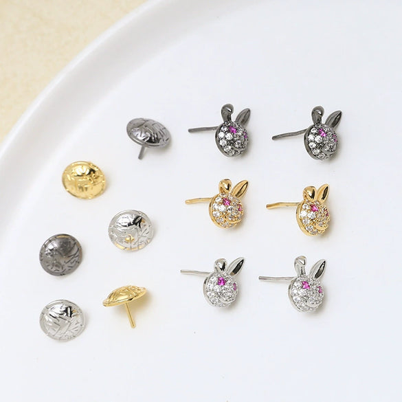 Jewelry Copper Gold Plated Inlaid Zirconium Rabbit Round Shield Badge Accessories Handmade Minimalist Electroplating