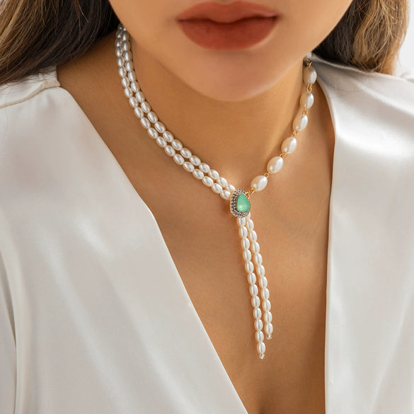Jewelry Elegant Retro Asymmetric Imitation Pearl Tassel Heartshaped Alloy Geometric Electroplated Necklace For Women