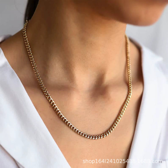 Jewelry Gold Plated Brass Twisted Chain Necklace Electroplating Geometric Style