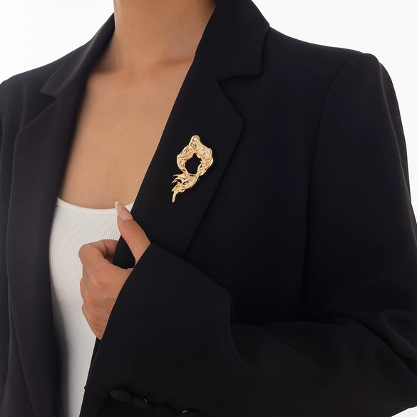 Jewelry Hollow Irregular Alloy Brooch With Hemp Pattern Electroplating And Minimalist Style