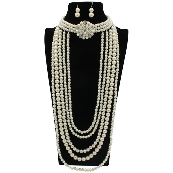 Jewelry Imitation Pearl Ushaped British Retro Style Snake Bone Chain Necklace With Pearlescent Treatment