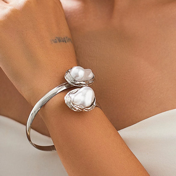 Jewelry Iron Alloy Imitation Pearl Geometric U Shape Baroque Style Collar Jewelry For Women
