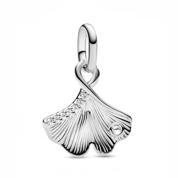 Jewelry Metal Love Chain Pendant With Totem Pattern Electroplating Original Design