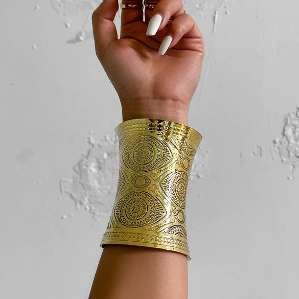 Jewelry Metal Retro Punk Style Geometric Printed Carving Opening Bracelet With Electroplating
