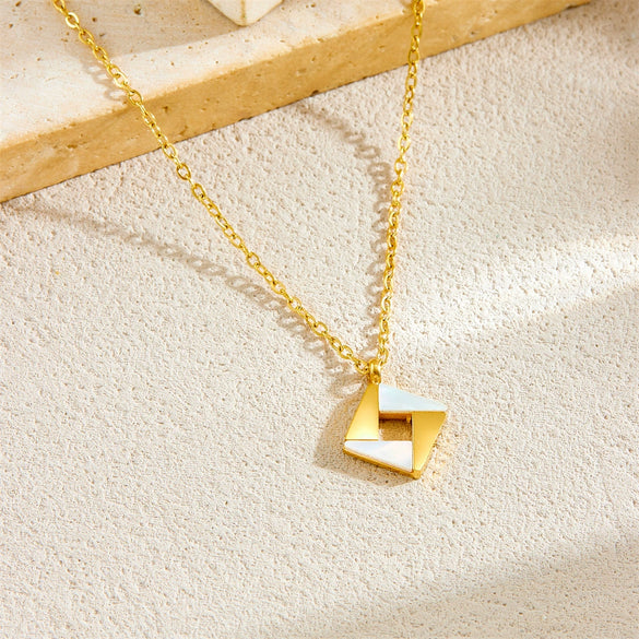 Jewelry Necklace Stainless Steel Gold Plated Square Geometric Pendant O Word Chain For Women