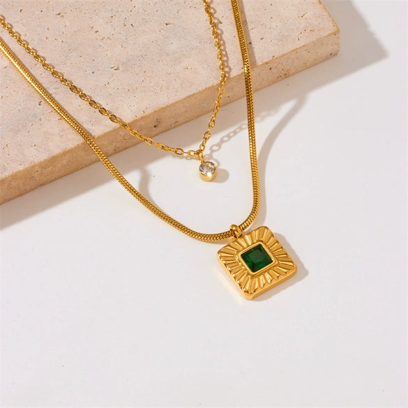 Jewelry Necklace Stainless Steel Goldplated Pendant With Geometric Pattern Chain