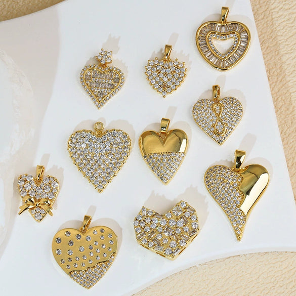 Jewelry Pendant Copper Heart Shape 18K Gold Plated Micro Inlaid Zircon Handmade