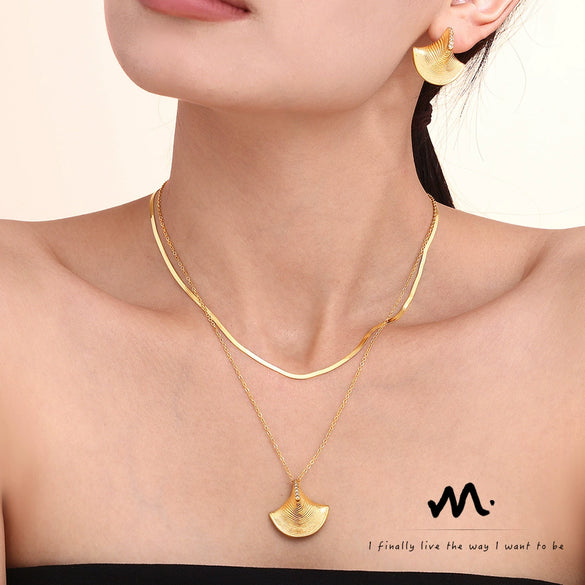 Jewelry Set With Fanshaped Shell Zircon Pendant Necklace And Earrings Cold Style 316L Stainless Steel Material Electroplating Process
