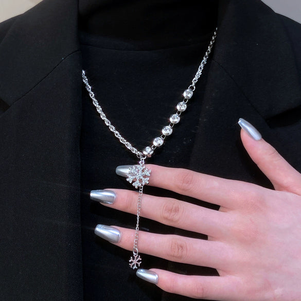 Jewelry Stainless Steel And Copper Geometric Snowflake Electroplated Women's Pendant Necklace