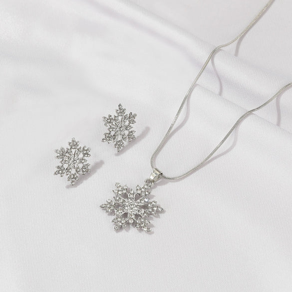 Jewelry Stainless Steel And Copper Geometric Snowflake Electroplated Women's Pendant Necklace