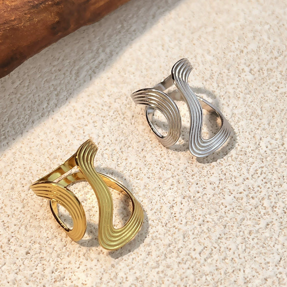 Jewelry Stainless Steel Exaggerated Asymmetrical Heart Shape Ring Electroplating Natural Style Unisex