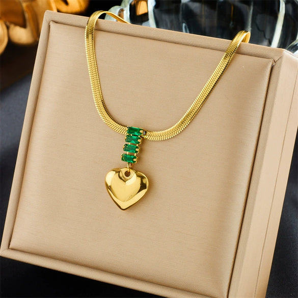 Jewelry Stainless Steel Heart Shape Retro Fashion Electroplating Pendant Clavicle Chain For Women