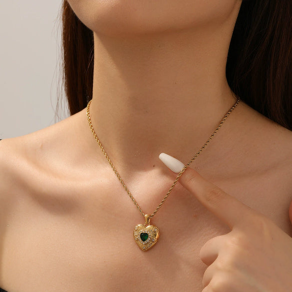 Jewelry Titanium Steel Geometric Heart Pendant Necklace With Box Chain
